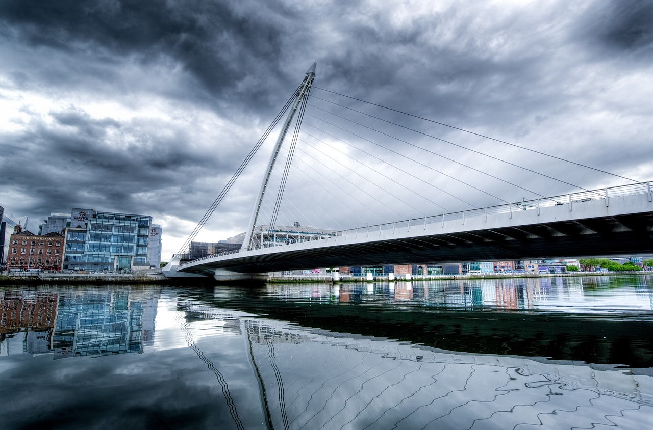 samuel beckett bridge 2344398 1280